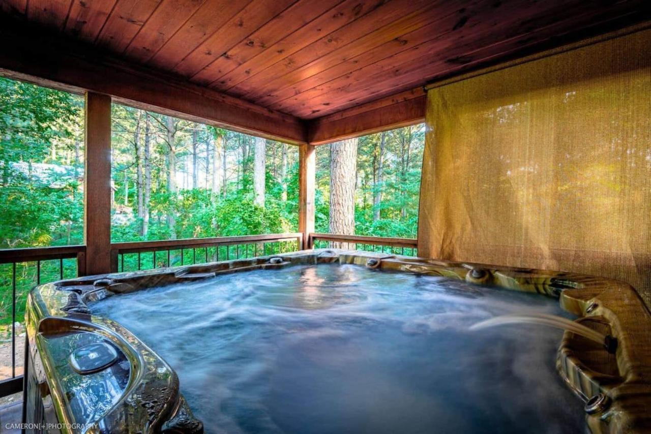 Iron Horse Lodge Sleeps 18, Games, Fire Pit, Hot Tub, Ev, More Броукън Боу Екстериор снимка