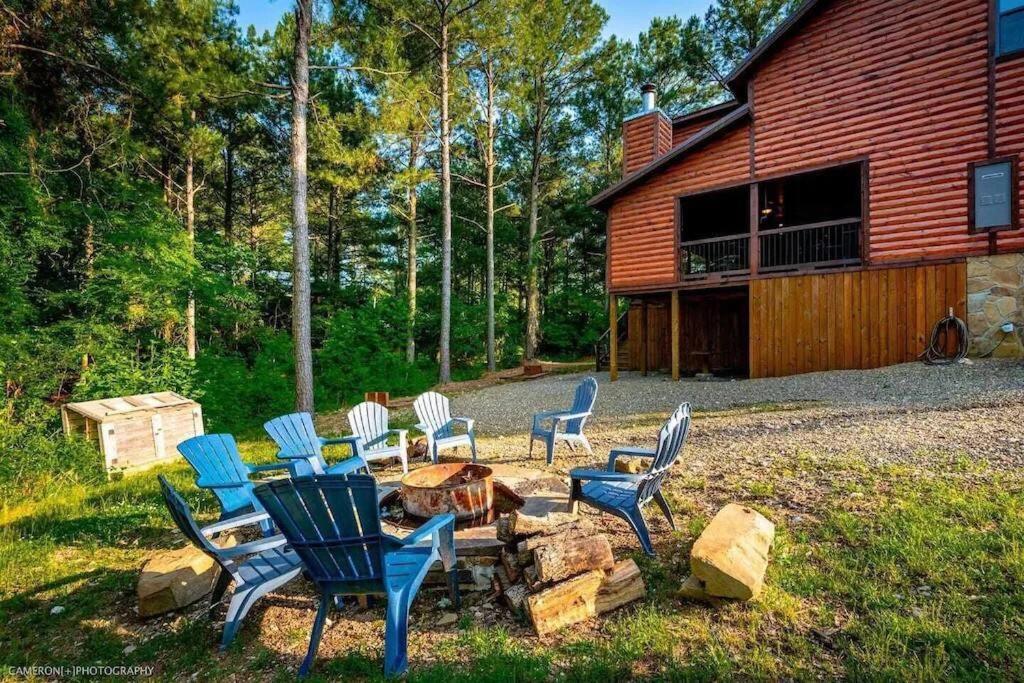 Iron Horse Lodge Sleeps 18, Games, Fire Pit, Hot Tub, Ev, More Броукън Боу Екстериор снимка