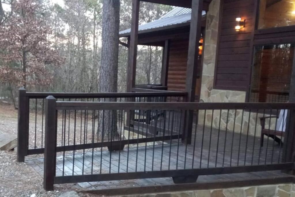 Iron Horse Lodge Sleeps 18, Games, Fire Pit, Hot Tub, Ev, More Броукън Боу Екстериор снимка