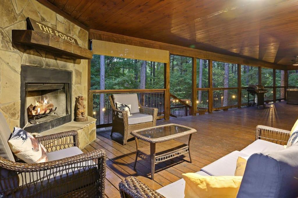 Iron Horse Lodge Sleeps 18, Games, Fire Pit, Hot Tub, Ev, More Броукън Боу Екстериор снимка
